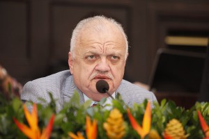 Dep. Guilherme Uchoa.