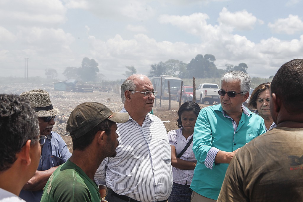 A Comissão de MEIO AMBIENTE promove visita ao lixão do canavial do Sítio Três Paus, no município de Carpina/PE.