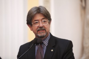 Dep. Augusto César.