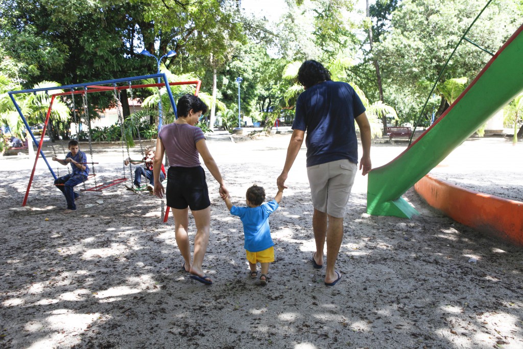OBJETIVO - Ideia é facilitar localização dos pequenos em lugares em que haja grande circulação de pessoas. Foto: Rinaldo Marques