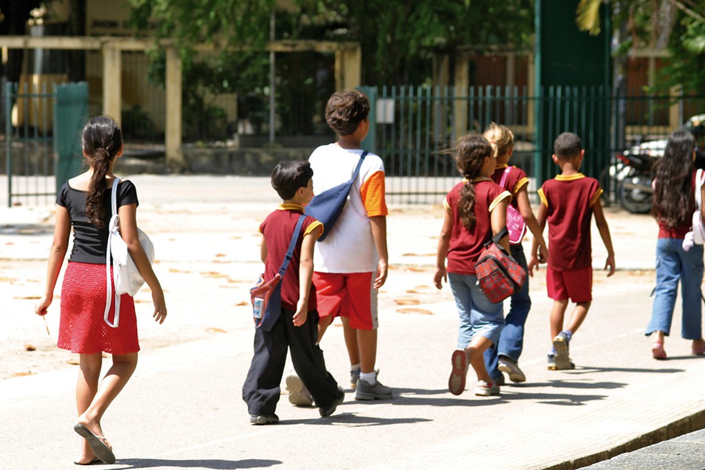 REGULAMENTAÇÃO - Legislação é considerada completa, mas falta a implementação de políticas de proteção a crianças e adolescentes. Foto: Rinaldo Marques