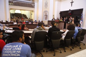 Fechamento de escolas e turmas da rede estadual foi debatido em audiência pública. Foto: Rinaldo Marques