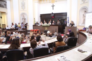 Café com Poesia em homenagem ao Dia Internacional da Mulher, no Plenário da Alepe. Foto: Rinaldo Marques