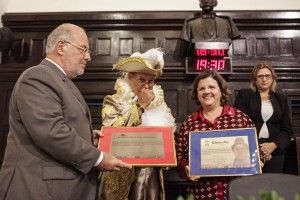 Reunião Solene em Homenagem aos 40 anos do Bloco Carnavalesco Misto Flôr da Lira de Olinda, por solicitação da deputada Teresa Leitão.