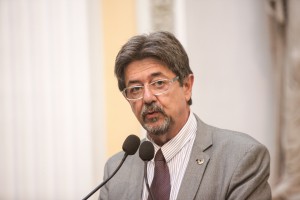 Dep. Augusto César.