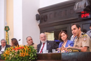 DEBATE - Ocupação irregular das áreas de manguezais e falta de estrutura para o turismo foram alguns assuntos tratados. Foto: Rinaldo Marques