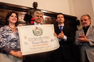 O Presidente da CDL Recife recebeu o Título de Cidadão de Pernambuco, por indicação da deputada Priscila Krause. Foto: Henrique Genecy