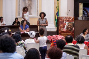Comissão de Cidadania realiza ato de homenagem, em memória da intelectual e ativista do movimento negro, ex-Ministra Luiza Helena Bairros - Fernando Bairros