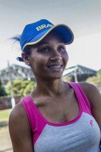 Ana Claudia da Silva é uma das atletas pernambucanas na Paralimpíada Foto: Rinaldo Marques