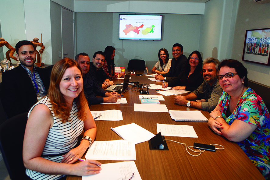 INICIATIVA - Alepe lança ferramenta que organiza normas estaduais. Grupo de trabalho intersetorial se dedica à coletânea temática de leis desde agosto de 2015. Foto: Henrique Genecy