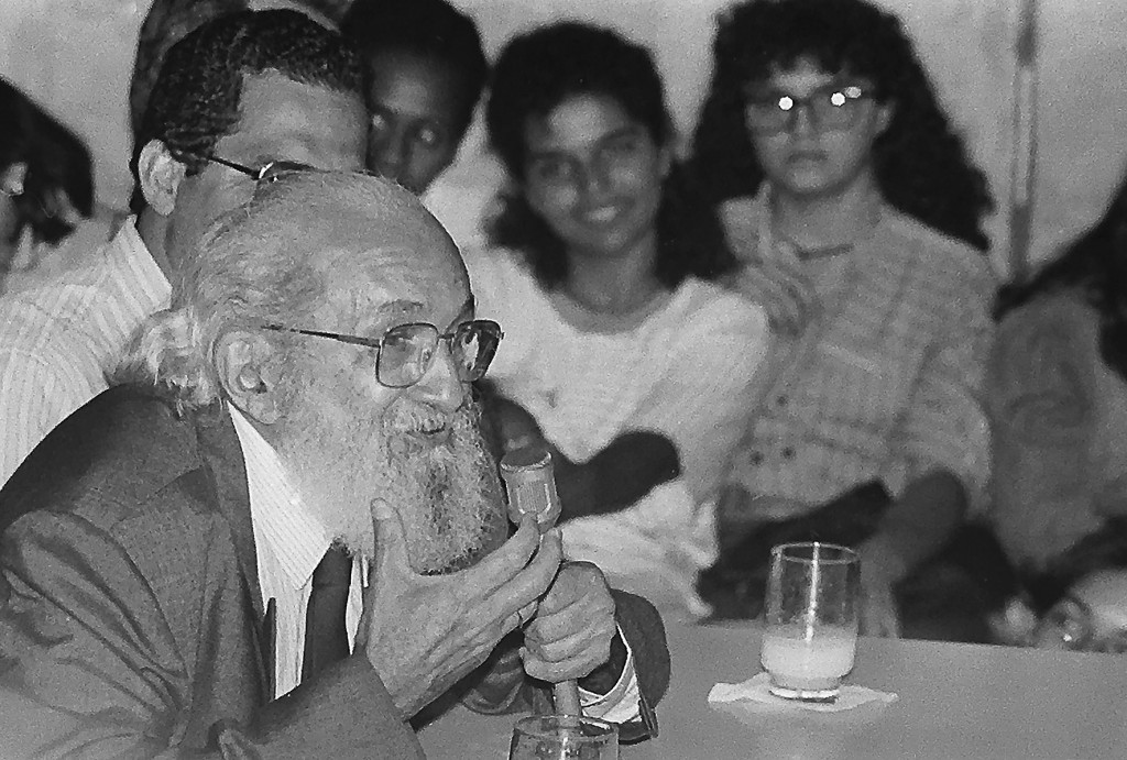 RECONHECIMENTO - Paulo Freire dá nome a institutos e cátedras em 19 países. Obra do pedagogo inspira pesquisa em diferentes áreas. Foto: Breno Laprovítera