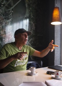 RENATO L. - "O Manguebeat causou uma transformação enorme. Uma consequência foi tirar a força de 8um discurso regionalista em excesso e fechado para o mundo."