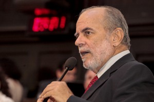 Waldemar Borges comenta nota oficial em resposta à Istoé. Foto: Jarbas Araújo