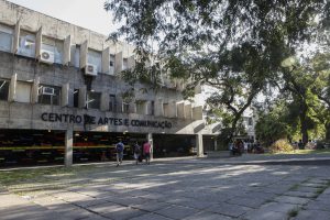 08-18-ufpe-cac-centro-de-arte-e-comunicacao-rm-5