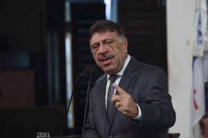 FINALIDADE - Para José Patriota, presidente da Amupe, iniciativas parlamentares atendem a demandas emergenciais dos municípios. Foto: Henrique Genecy/Arquivo
