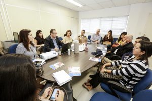 MEDIDA - Integrada pela Comissão de Defesa dos Direitos da Mulher, ação de instituições públicas e da sociedade civil pretende fortalecer canal de denúncia e articular órgãos de proteção. Foto: João Bita