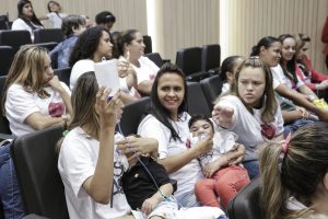 Audiência Pública da Comissão de Cidadania para debater a Política Estadual de Valorização do Cuidador com Laços Afetivos.