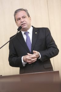 Para deputado federal Tadeu Alencar, ... Foto: Rinaldo Marques