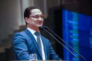 ANDRÉ FERREIRA - “As teses de Martinho Lutero contestavam a doutrina católica, numa atitude de coragem.” Foto: Roberto Soares
