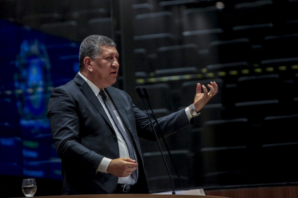 Reunião Plenária - Dep. Isaltino Nascimento