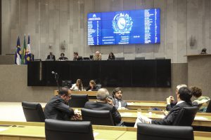 INICIATIVA - Requerimento de André Ferreira condenou entrada liberada para crianças, durante performance de nudez. Foto: Rinaldo Marques