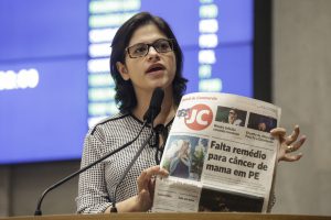 DENÚNCIA - Segundo deputada, remédio que contém processo de metástase não está sendo distribuído na rede pública do Estado. Foto: Lourival Maia