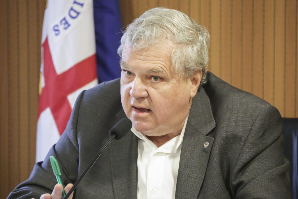 PARTICIPAÇÃO - "Classes mais desfavorecidas e pobres vieram com muito mais força em busca de direitos", aponta o ex-deputado Henrique Queiroz. Foto: Alepe/Arquivo