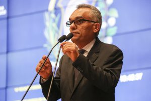 DISTORÇÃO - Odacy Amorim alertou que, em geral, as mulheres recebem remunerações inferiores às dos homens e carregam a responsabilidade de conduzir o lar. Foto: Sabrina Nóbrega