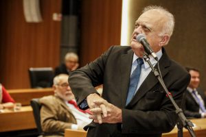 UCHOA - "Acho que nós devemos tratar disso em termos limpos". Foto: Jarbas Araújo