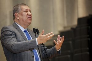 DEVOLUÇÃO - Parlamentar quer que dinheiro gasto na campanha de desestatização da empresa volte aos cofres públicos. Foto: Roberto Soares