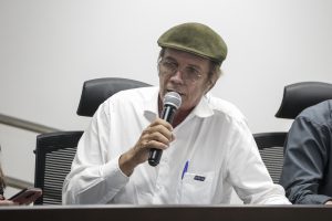 SINDICATO - Representando servidores, Bulhões questionou congelamento de salários, déficit de servidores e a falta de abertura para negociar o Plano de Cargos. Foto: Kerol Correia