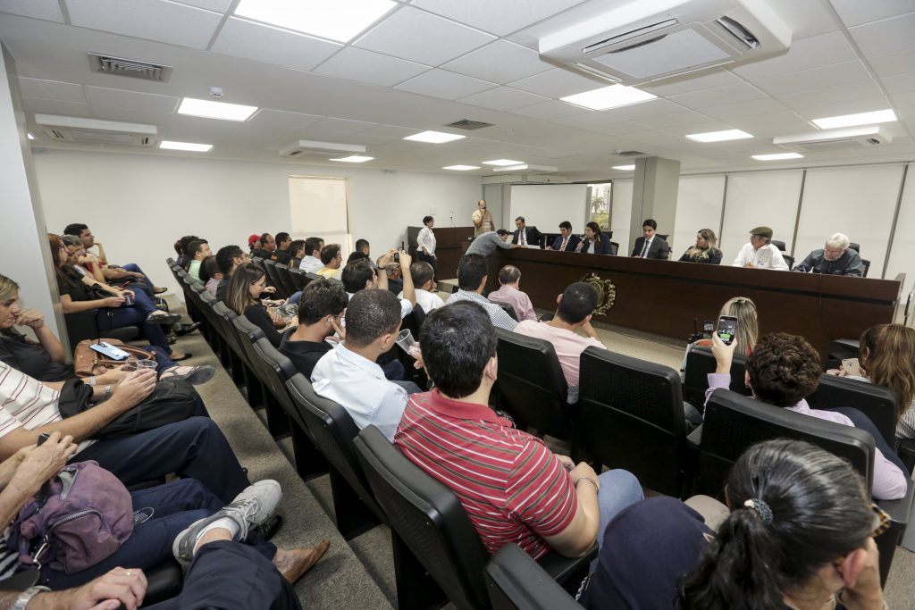 DISCUSSÃO – Terceirização da vistoria veicular, adoção de placas do Mercosul e desvalorização do quadro de pessoal pautaram encontro. Foto: Kerol Correia
