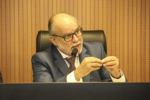 OBJETIVO - Matéria quer evitar prejuízos aos cidadãos que têm enfrentado dificuldades para pagar suas contas após o fim de um convênio entre a Celpe e a Caixa Econômica Federal. Foto: Sabrina Nóbrega