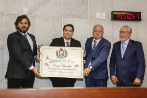 Reunião Solene de entrega dos Títulos de Cidadão de Pernambuco a Delmiro Dantas Campos Neto, atual diretor da Escola Judiciária Eleitoral do TRE/PE, por solicitação do deputado Rodrigo Novaes (PSD), e ao desembargador do Tribunal de Justiça de Pernambuco Fausto de Castro Campos, por solicitação de Roberta Arraes