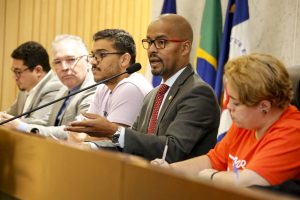 COLEGIADO - Frente Parlamentar para discutir a mobilidade no Estado será requerida pelo presidente da Comissão de Cidadania, deputado Edilson Silva (PSOL). Foto: Jarbas Araújo