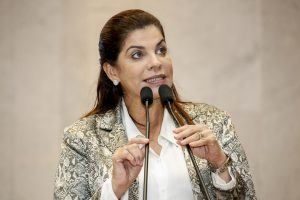 DENÚNCIA - “Hapvida vem impondo procedimentos confusos a usuários e dispensando tratamentos lamentáveis a profissionais”. Foto: Roberto Soares