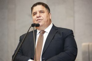 VOTO DE CONGRATULAÇÃO - “Sociedade Bíblica Brasileira gera emprego e renda”. Foto: Roberto Soares