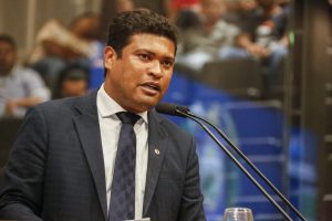 DEMANDA - Categoria cobrou a Joel da Harpa reconhecimento na Constituição Estadual. Foto: Jarbas Araújo