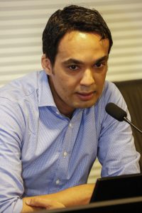 APOIO - De acordo com o gerente de Regulação e Concessões da estatal, Geraldo Andrade, os estudos vão auxiliar os municípios a elaborarem os planos. Foto: Jarbas Araújo