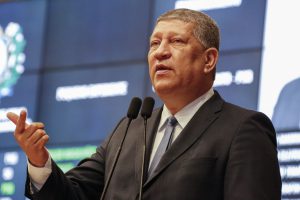 ALTERAÇÃO - Líder do Governo afirmou que o Poder Executivo vai retificar o edital do certame, passando a exigir graduação em Saúde Coletiva. Foto: Jarbas Araújo