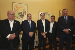 SUBSTITUIÇÃO - Eriberto Medeiros deverá permanecer no cargo até o dia 16. Os deputados Pastor Cleiton Collins, Isaltino Nascimento e Zé Maurício também participaram da cerimônia. Foto: Jarbas Araújo