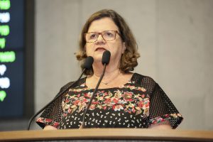 APELO - Certames vencem em 30 de dezembro e há necessidade de mais profissionais para garantir a qualidade dos serviços prestados à população, frisou deputada. Foto: Roberto Soares