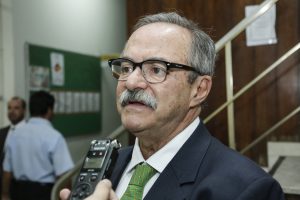 AÇÃO - Iniciativa é promovida pela Secretaria de Justiça e Direitos Humanos e contará com o apoio logístico do Poder Legislativo. “Aqui, estão se acostumando a negociar bem", disse Pedro Eurico. Foto: Alepe