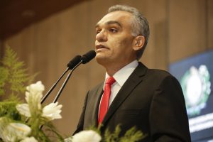 ANÁLISE - Deputado frisou empenho do ex-presidente Lula em tirar do papel o projeto, que vem sendo discutido desde o período imperial. Foto: Alepe
