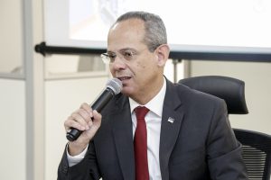 NOVIDADES - Meta para os próximos quatro anos é ampliar a oferta do ensino integral, de 57% para 70% das vagas, afirmou o secretário de Educação, Frederico Amancio. Foto: Alepe