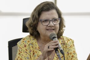 DEMANDAS - Teresa Leitão (PT) apontou "gargalos do programa que precisam ser solucionados". Foto: Alepe