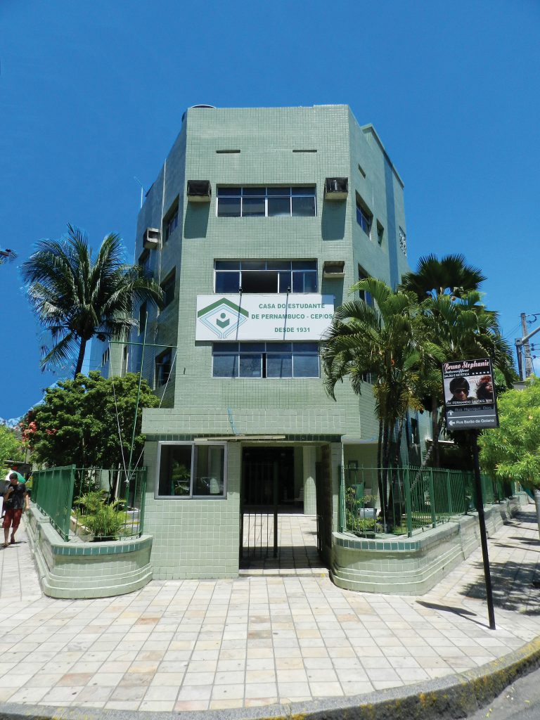 “Conseguimos, por meio dos deputados estaduais, a reforma do alojamento feminino a um custo de R$ 470 mil", destaca o presidente da Casa do Estudante, Wisklley Guimarães. Foto: Divulgação/Imprensa CEP