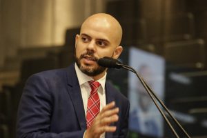 PRIORIDADES - Cobranças por melhorias nas políticas de segurança pública, saúde e saneamento básico são eixos do mandato do parlamentar. Foto: Jarbas Araújo