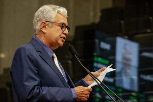 PIONEIRISMO - Parlamentar pontuou que a empresa é guiada pela “simplicidade, humildade e honestidade”. Foto: Jarbas Araújo