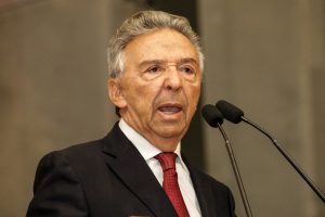 TRIBUNA - “Cidade tem quase 400 mil habitantes e ainda não dispõe de um aeroporto moderno.” Foto: Roberto Soares
